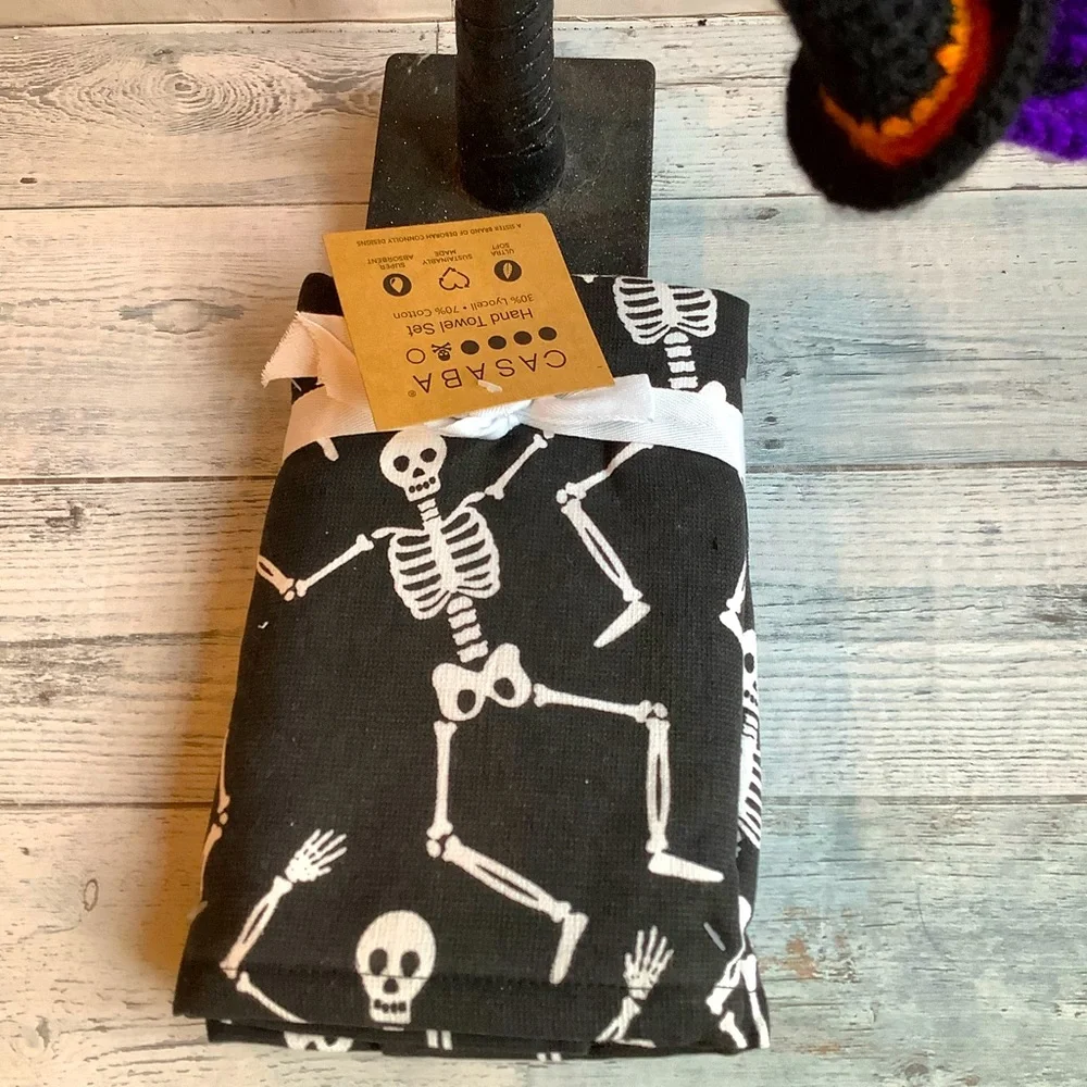 Casaba 2-Piece Dancing Bones Hand Towels
